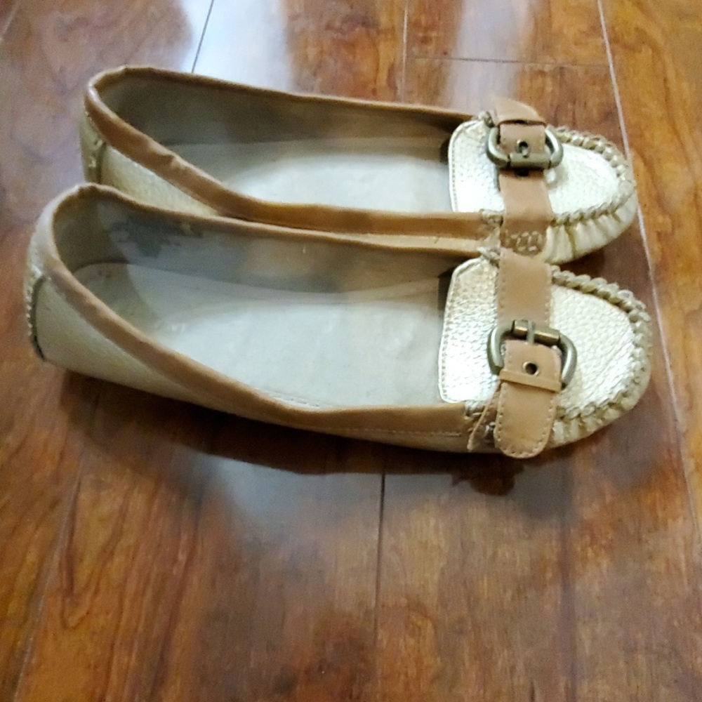 Flats - Picture 3 of 3